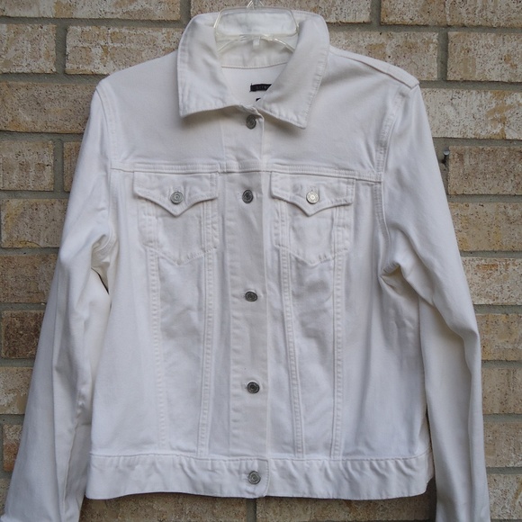 gap white jacket